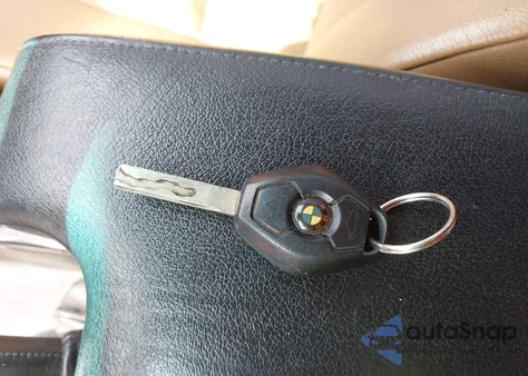 2006 BMW 325Ci from USA, damaged, VIN WBABW33486PX87963